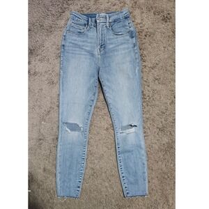 Good American High Rise Destructed Ripped Jeans Light Wash Size 2 26